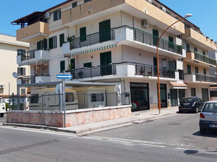 Appartamento trilocale in vendita in Casapulla