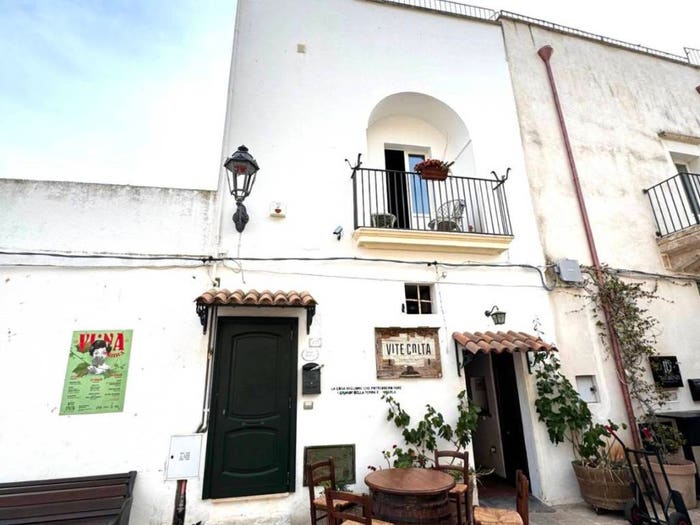 Casa con 5 locali in vendita in Largo Piazza, Felline, Alliste