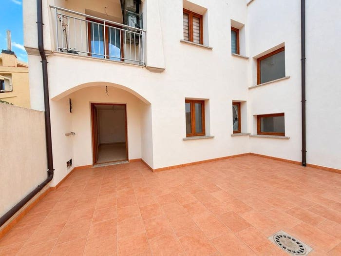 Appartamento trilocale in vendita in Vico Porta Pia, Centro, Tortolì
