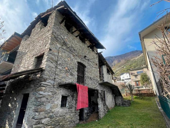Casa con 6 locali in vendita in Via Morano, Centro, Ardenno