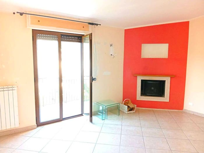 Appartamento con 6 locali in vendita in Santa Maria a Vico