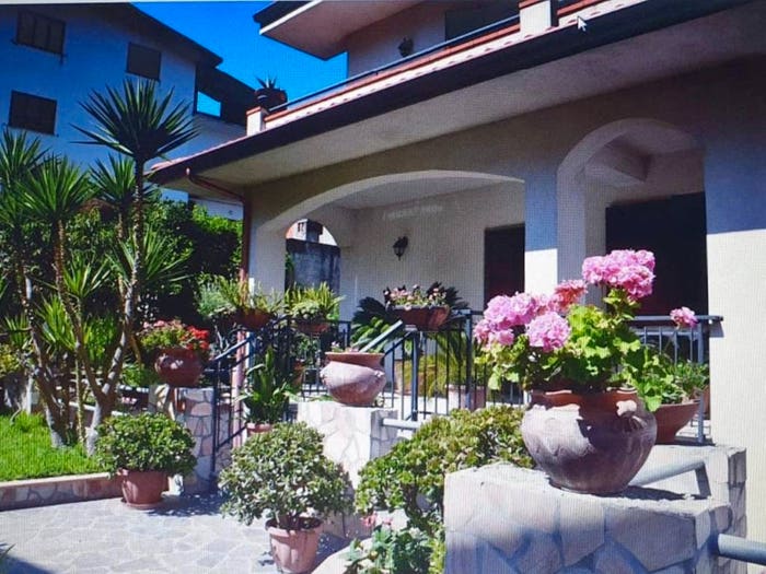 Casa con 6 locali in vendita in Acquavona, Longobardi
