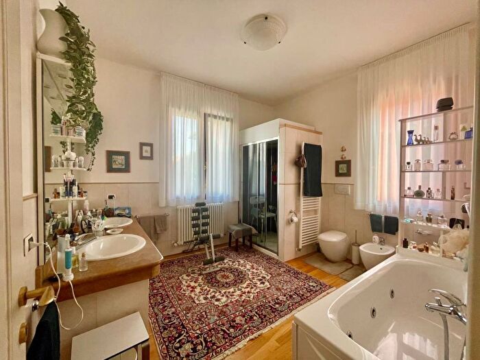 Casa con 6 locali in vendita in Via giacomo matteotti snc, Orciano Di Pesaro, Terre Roveresche