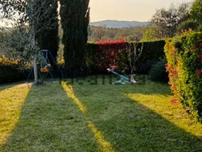 Casa quadrilocale in vendita in Via Macia, Comeana, Carmignano