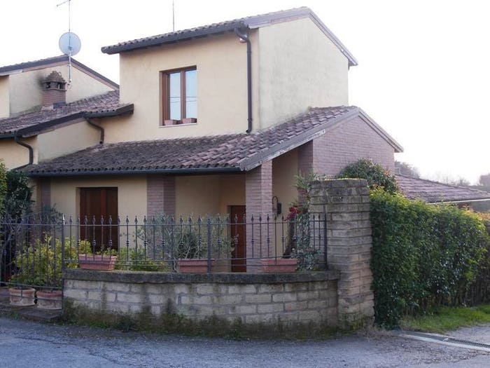 Casa con 6 locali in vendita in Montepulciano