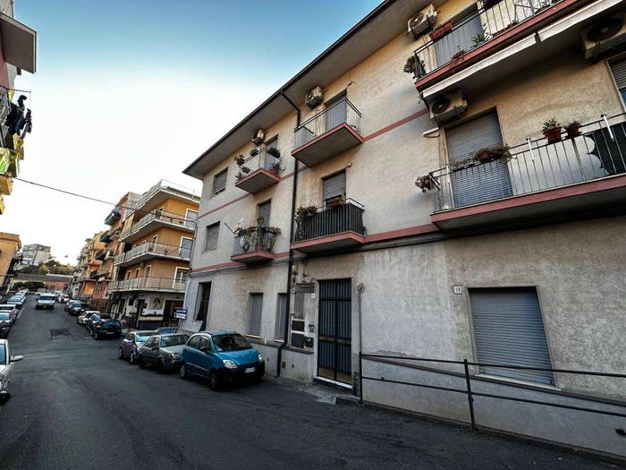 Appartamento quadrilocale in vendita in Via Antonio Piraino, Rapisardi, Catania
