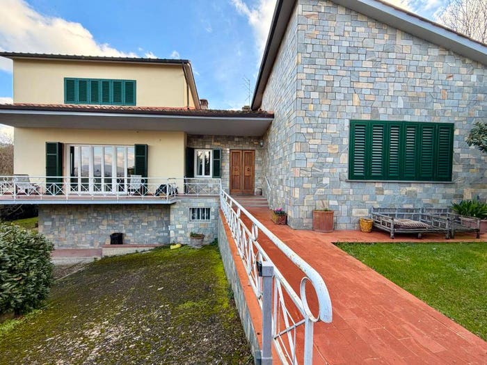 Casa con 6 locali in vendita in Via di Baroncelli, Centro, Bagno a Ripoli