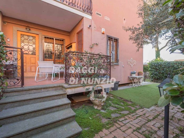 Appartamento con 5 locali in vendita in via degli Ulivi, Centro, Grottaferrata