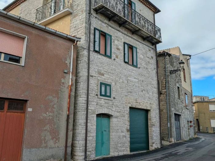 Casa con 6 locali in vendita in Vico Gioia, Morrone del Sannio