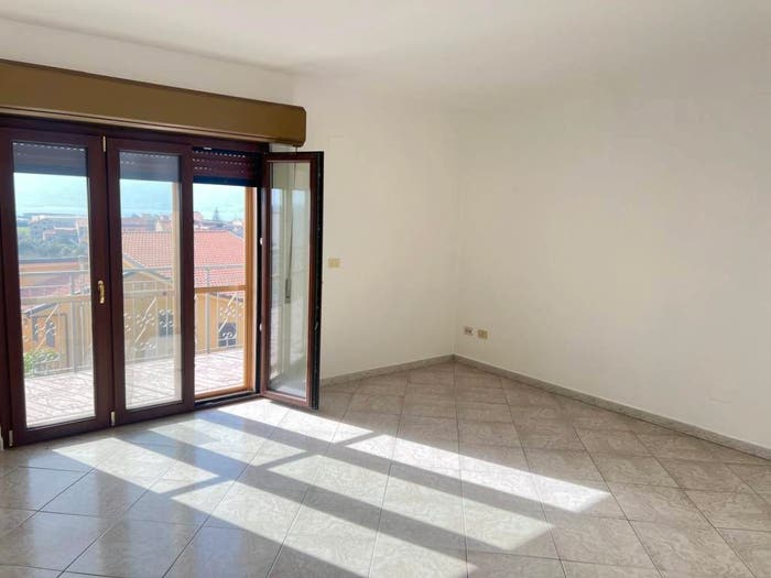 Appartamento quadrilocale in vendita in Via Repaci, Campo Calabro