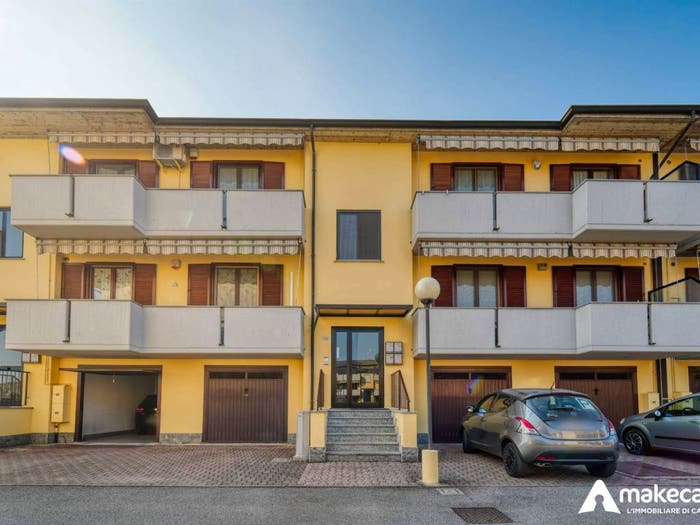 Appartamento trilocale in vendita in Via Santi Naborre e Felice, Centro, Lodi Vecchio