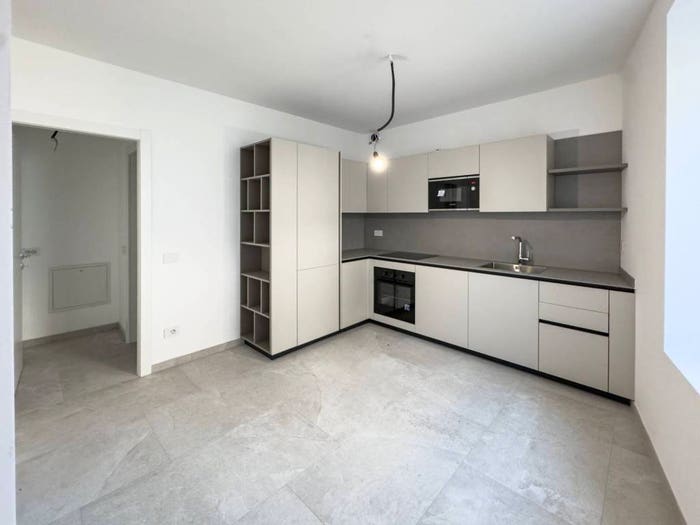 Appartamento quadrilocale in vendita in Via San Pietro, Centro, Cantello