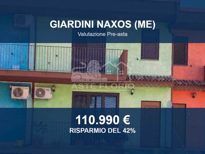 Casa trilocale in vendita in Via Tevere sn, Centro, GiardiniNaxos
