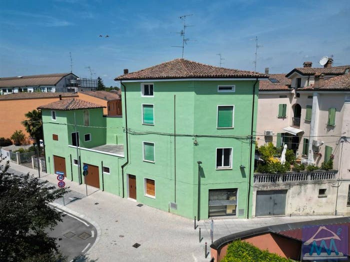 Appartamento con 5 locali in vendita in Via Piave, Centro, Fabbrico