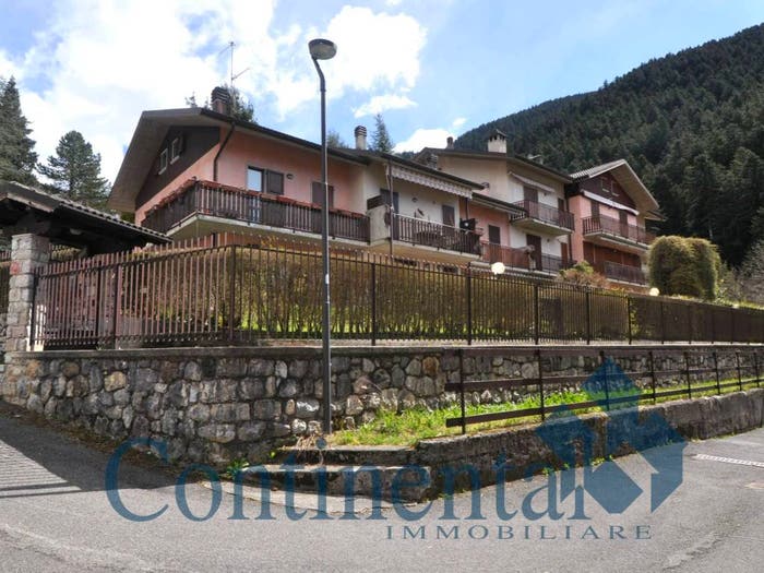 Appartamento quadrilocale in vendita in Via Santa Lucia, Piazzatorre