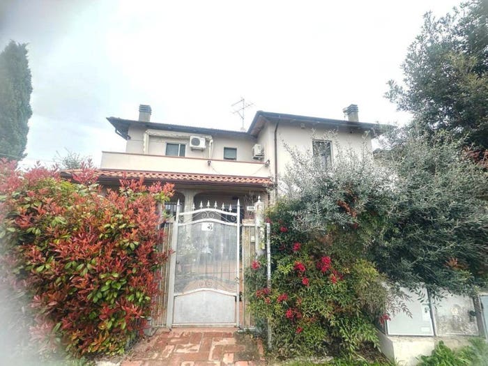 Casa quadrilocale in vendita in Sasso Morelli Sesto Imolese, Imola