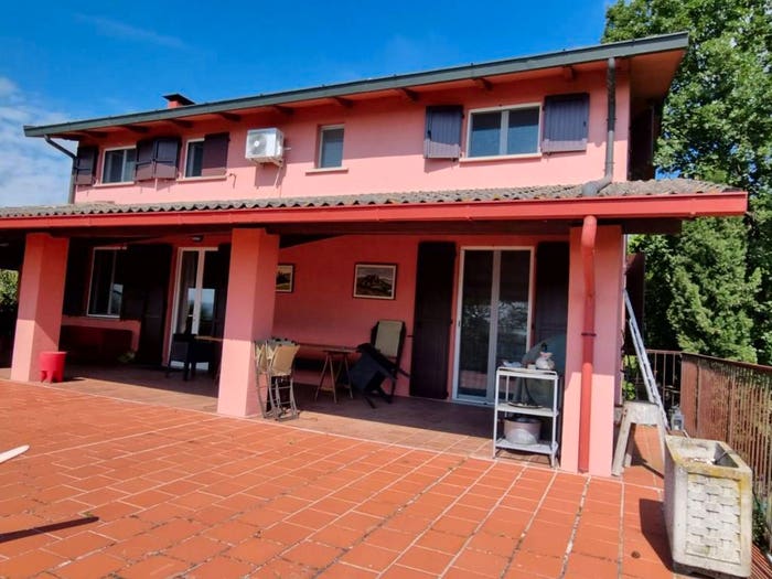 Casa con 6 locali in vendita in Strada per Corcizia, Langhirano