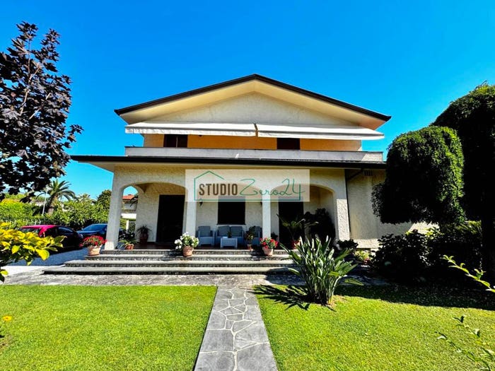 Casa con 6 locali in vendita in Vaiana, Forte dei Marmi