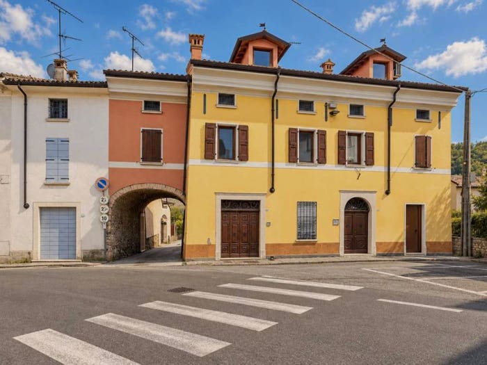 Appartamento trilocale in vendita in Via Porta Antica, Centro, Cavriana