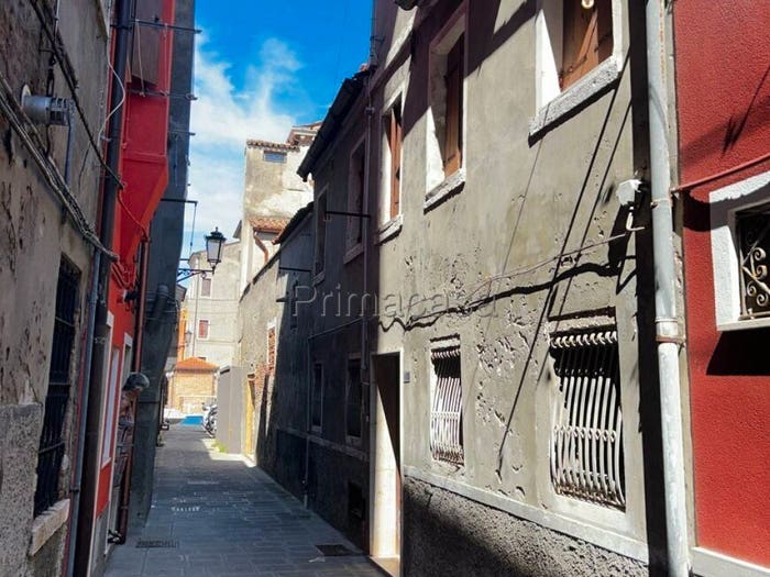 Casa trilocale in vendita in Calle Lisatti, Centro Storico, Chioggia