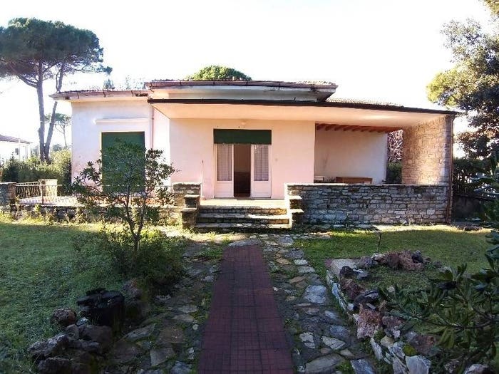 Casa con 6 locali in vendita in Tirrenia, Pisa