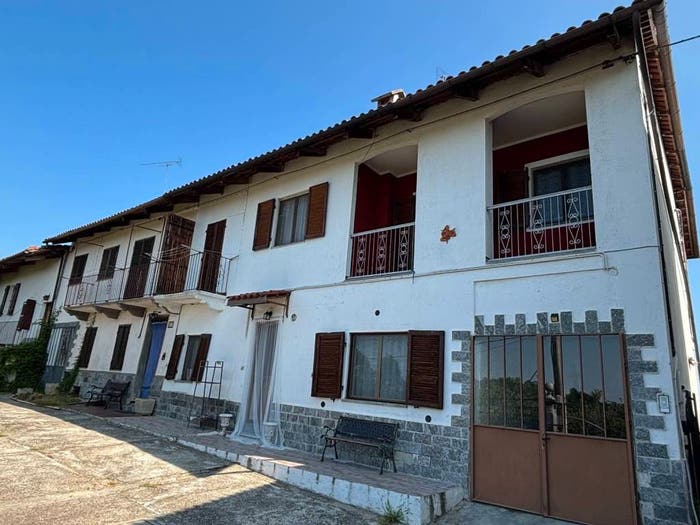 Casa con 5 locali in vendita in Via Vallunga, Piea
