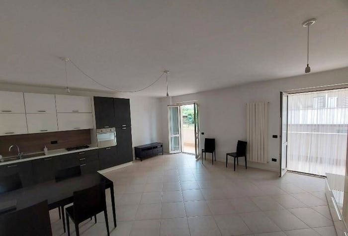 Appartamento trilocale in vendita in Via Bagaglione, Turano, Massa