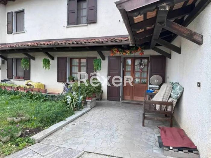 Casa con 6 locali in vendita in Via del Tei, Centro, Moimacco