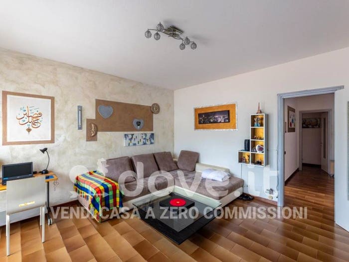 Appartamento bilocale in vendita in via Creva, Centro, Luino