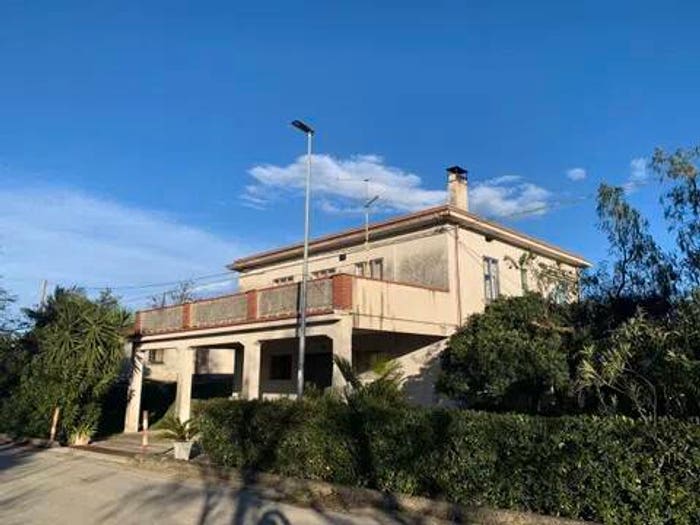 Casa con 6 locali in vendita in Strada Provinciale San Tommaso, Ortona