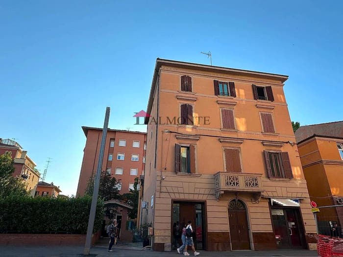 Appartamento quadrilocale in vendita in Via di Corticella, Bolognina, Bologna