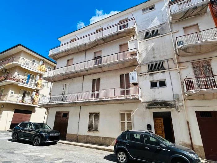 Casa con 6 locali in vendita in Via Zanotti Bianco, Nicastro Sambiase, Lamezia Terme