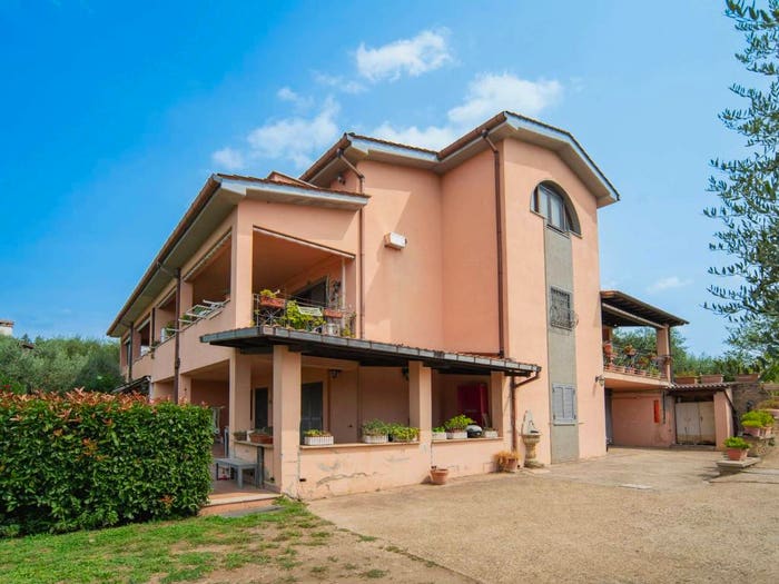 Casa con 6 locali in vendita in Via della Spinareta, Formello