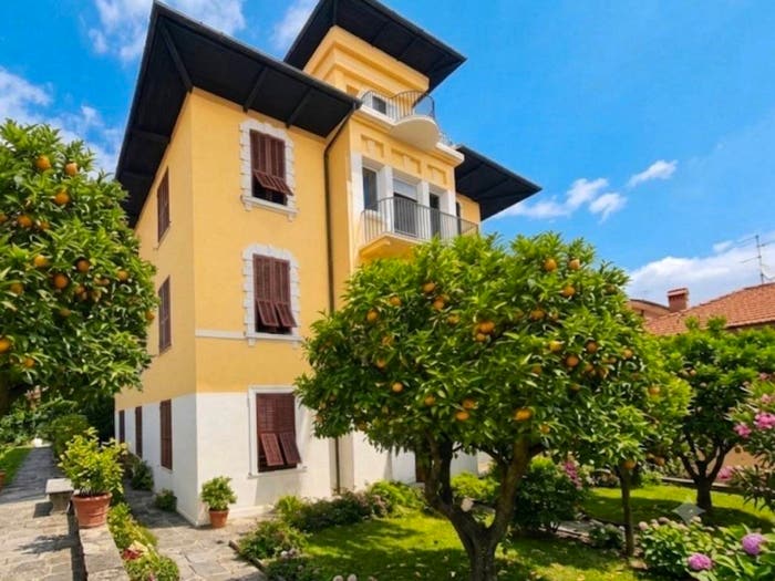 Casa con 6 locali in vendita in Via Magenta, Oneglia, Imperia