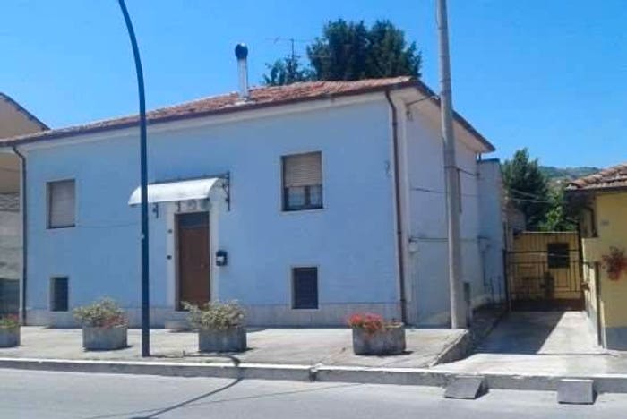 Appartamento con 6 locali in vendita in Via Garibaldi, Centro, Avezzano
