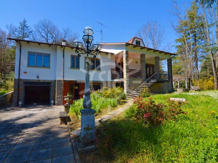 Casa con 6 locali in vendita in Delle rose, Centro, Monterenzio