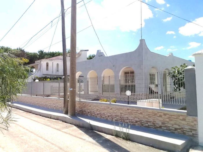 Casa quadrilocale in vendita in Via Madonna dell'Altomare, Acqua Dolce, Maruggio