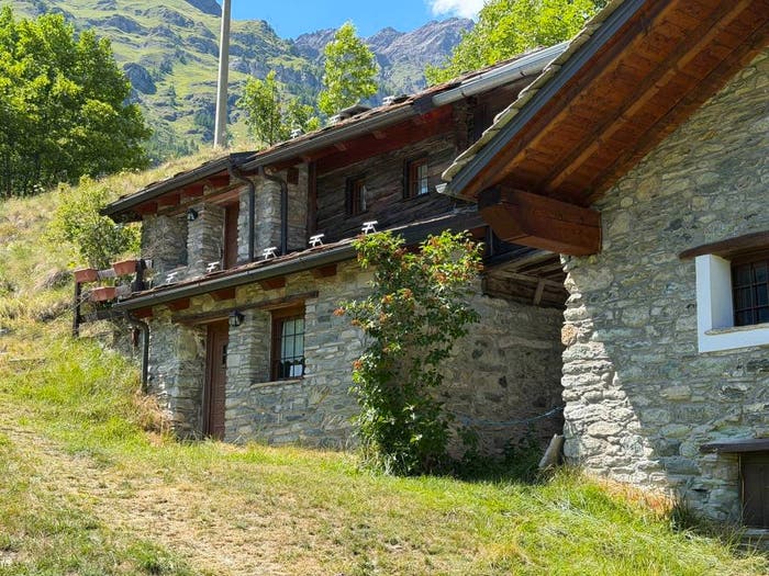 Casa bilocale in vendita in Frazione Singlin di Sopra, Valtournenche