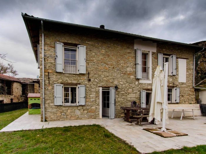 Casa con 6 locali in vendita in SP, Semega, Cantalupo Ligure