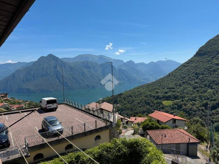 Appartamento trilocale in vendita in Piazza Ongaro Parroci, Centro, Fonteno