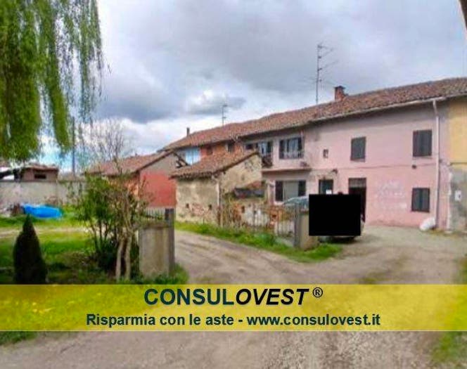 Casa con 6 locali in vendita in Via Giuseppe Mazzini, Centro, Langosco