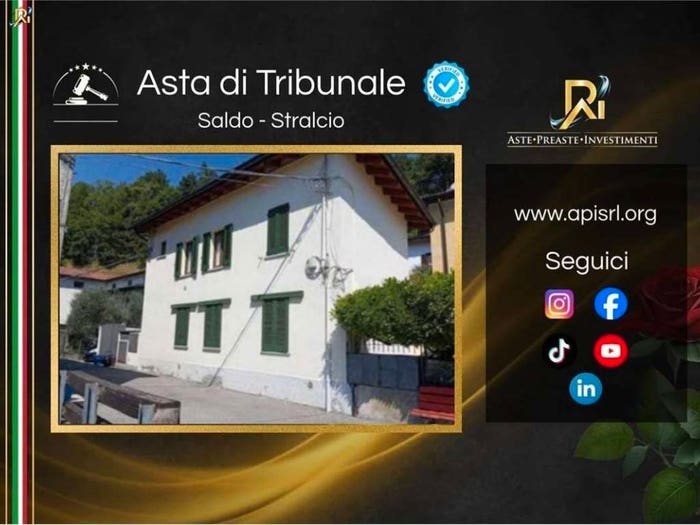 Appartamento bilocale in vendita in Via Roma, Centro, Casalzuigno