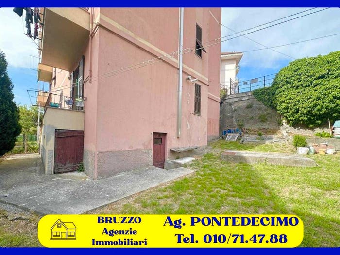 Appartamento bilocale in vendita in Via Val d'Astico, Pontedecimo, Genova