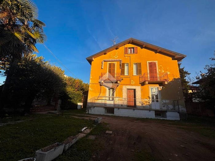 Appartamento quadrilocale in vendita in Via isonzo, Centro, Malnate