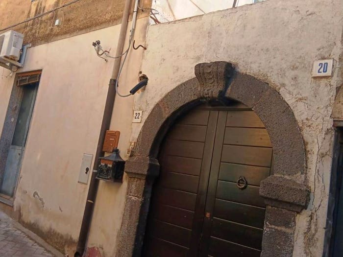 Appartamento trilocale in vendita in Via Santo Stefano, Centro Storico, Acireale
