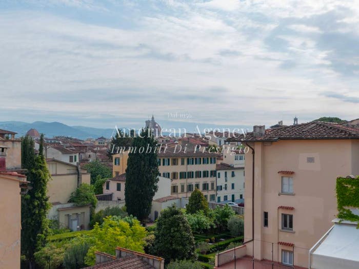 Casa con 6 locali in vendita in Via del Drago d'Oro, San Frediano, Firenze