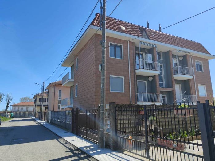 Casa bilocale in vendita in Via San Benedetto, Giarole