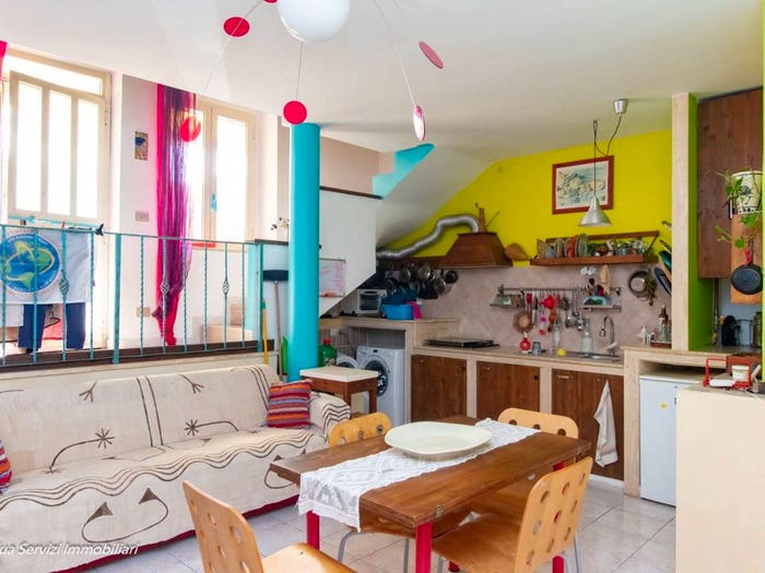 Appartamento quadrilocale in vendita in Via Alessandro Manzoni, Attigliano