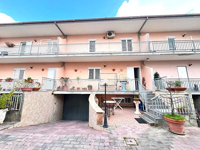 Casa con 5 locali in vendita in Via Aldo Moro, Casapulla