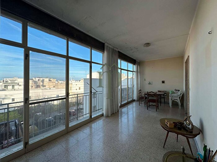Appartamento con 5 locali in vendita in Via Tenente Francesco Melpignani, Ostuni